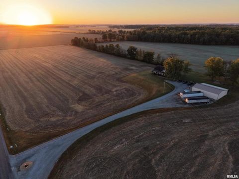 Photo of 878 County Road 600 N, Sims, IL 62886 (MLS # EB460089)