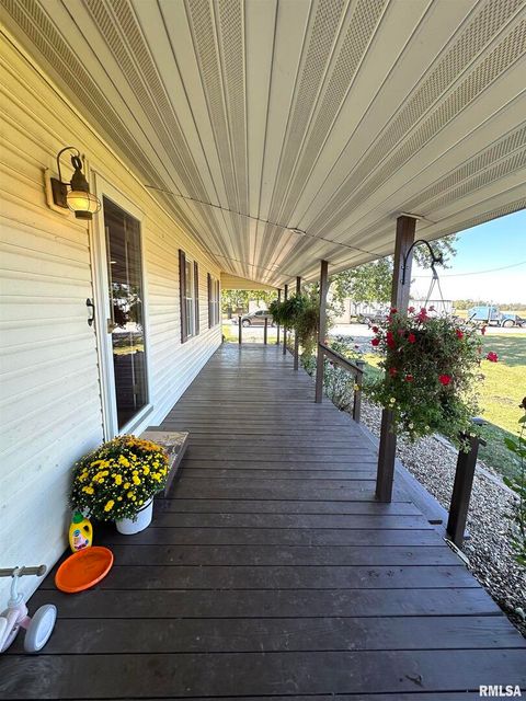 Tiny photo for 878 County Road 600 N, Sims, IL 62886 (MLS # EB460089)