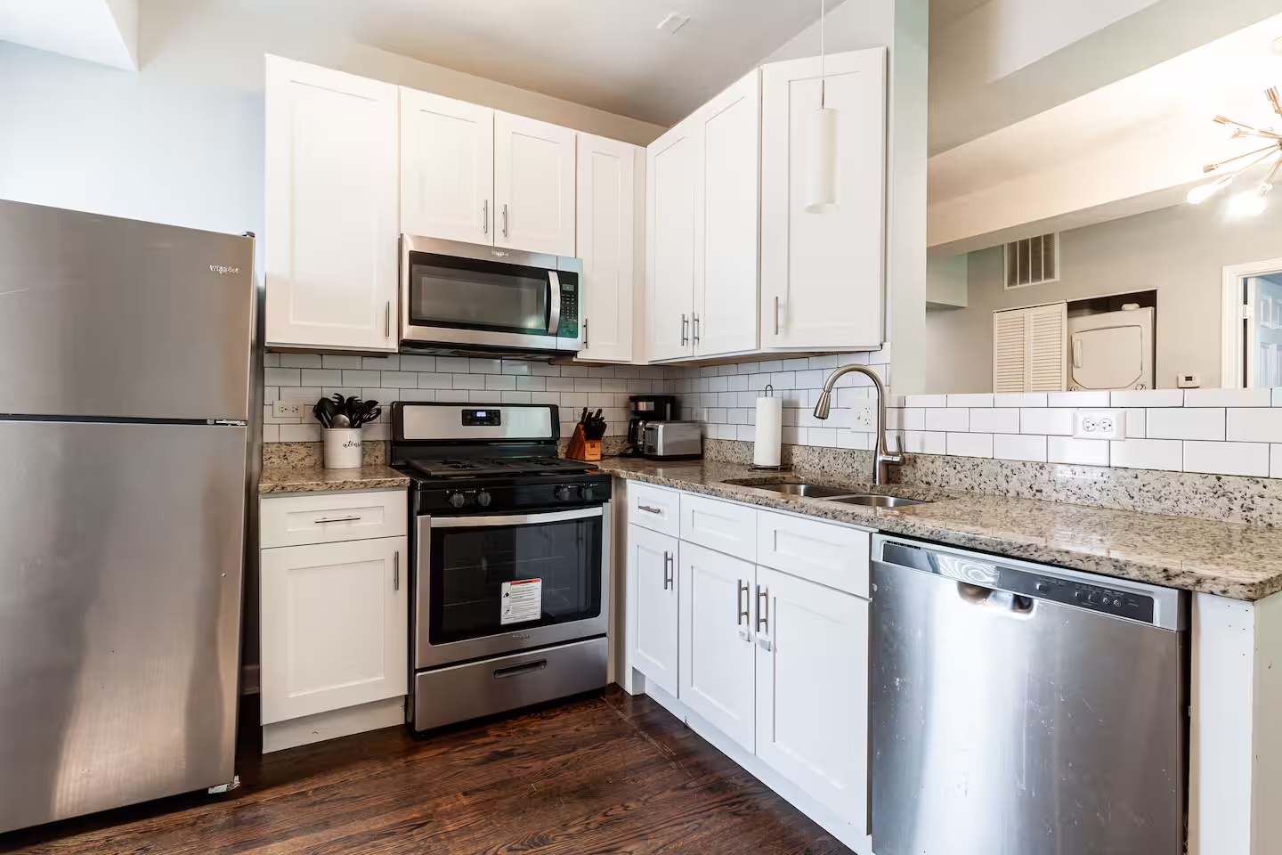 3301 N Harding Avenue 2N