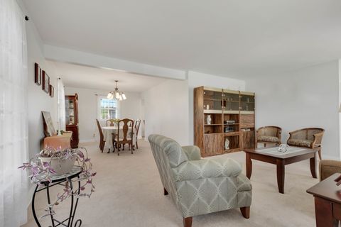 Tiny photo for 6914 Richmond Avenue, Darien, IL 60561 (MLS # 12601084)