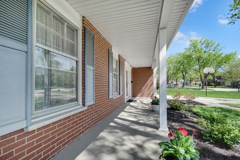 Tiny photo for 6914 Richmond Avenue, Darien, IL 60561 (MLS # 12601084)