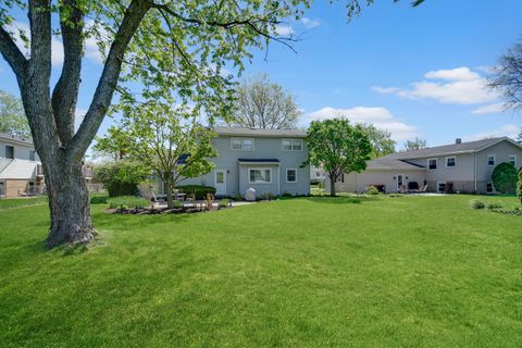 Tiny photo for 6914 Richmond Avenue, Darien, IL 60561 (MLS # 12601084)