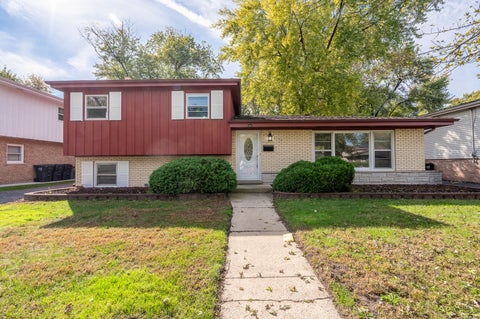Photo of 17156 Evans Drive, South Holland, IL 60473 (MLS # 12786164)