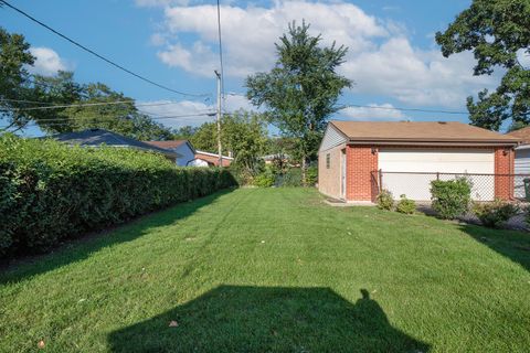 Tiny photo for 8206 N Octavia Avenue, Niles, IL 60714 (MLS # 12440679)