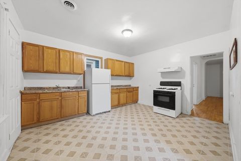 Tiny photo for 125 N 22nd Avenue, Melrose Park, IL 60160 (MLS # 12647446)