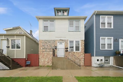 Tiny photo for 125 N 22nd Avenue, Melrose Park, IL 60160 (MLS # 12647446)