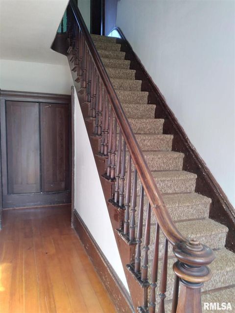 Tiny photo for 1018 8TH Avenue, Fulton, IL 61252 (MLS # QC4247419)