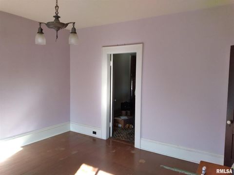 Tiny photo for 1018 8TH Avenue, Fulton, IL 61252 (MLS # QC4247419)