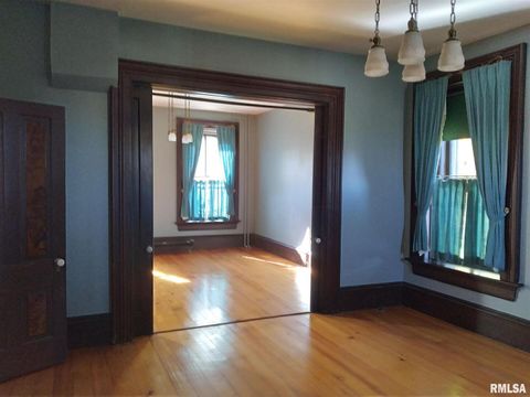 Tiny photo for 1018 8TH Avenue, Fulton, IL 61252 (MLS # QC4247419)