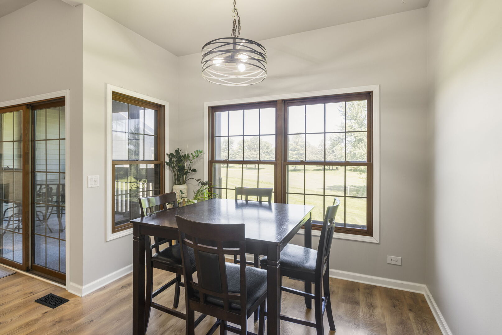11174 Algonquin Road 11174