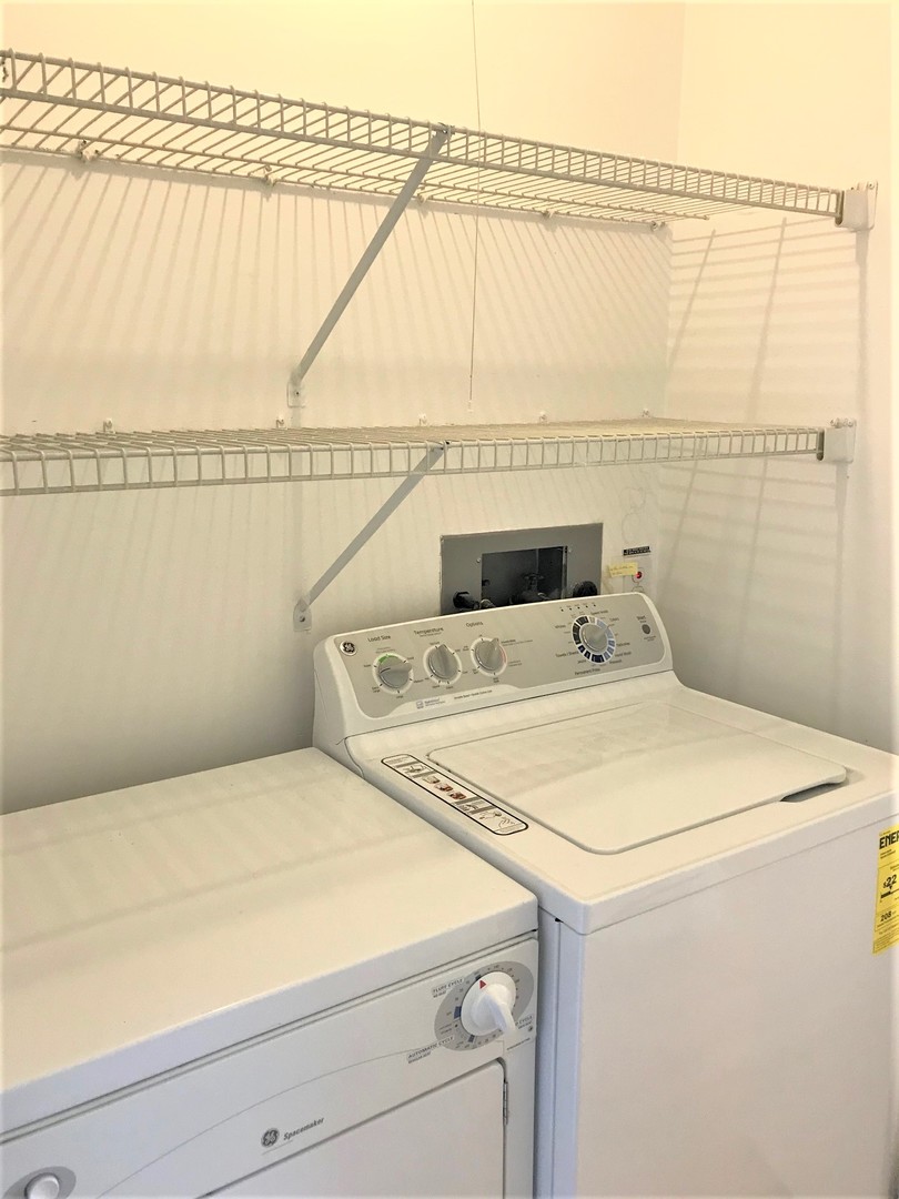 Chicago, Illinois 60611, United States, 1 Bedroom Bedrooms, ,1 BathroomBathrooms,Residential,Active,195562