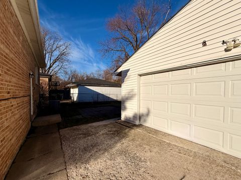 Tiny photo for 15565 Madison Avenue, Dolton, IL 60419 (MLS # 12589014)