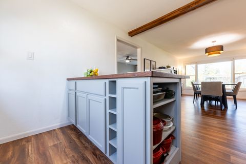 Tiny photo for 602 E Sunnycrest Court, Urbana, IL 61801 (MLS # 12595820)