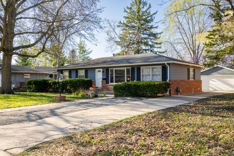 Tiny photo for 602 E Sunnycrest Court, Urbana, IL 61801 (MLS # 12595820)