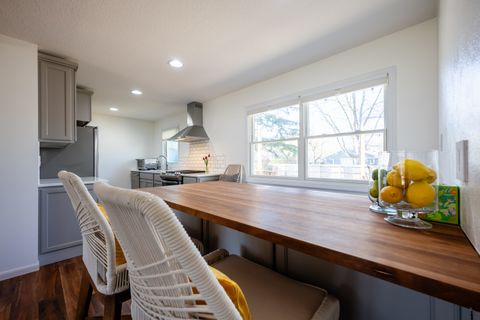 Tiny photo for 602 E Sunnycrest Court, Urbana, IL 61801 (MLS # 12595820)