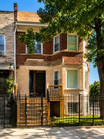 4053 W Jackson Boulevard Chicago IL 60624