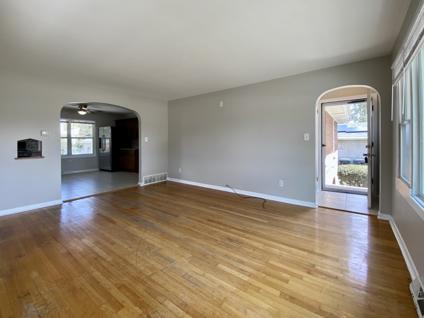 1238 E 166th Street