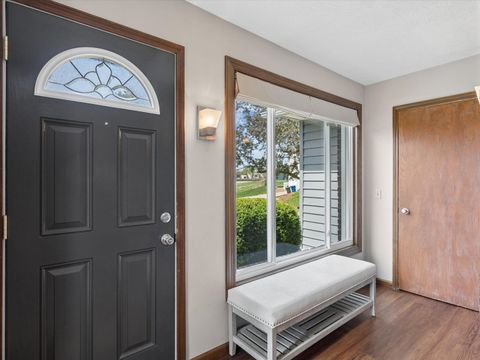 Tiny photo for 2604 E 34th Street Court, Davenport, IA 52807 (MLS # 12627160)