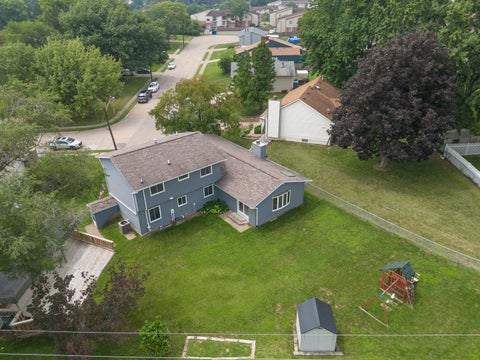 Tiny photo for 2604 E 34th Street Court, Davenport, IA 52807 (MLS # 12627160)