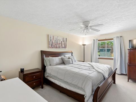 Tiny photo for 2604 E 34th Street Court, Davenport, IA 52807 (MLS # 12627160)