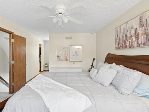 Tiny photo for 2604 E 34th Street Court, Davenport, IA 52807 (MLS # 12627160)