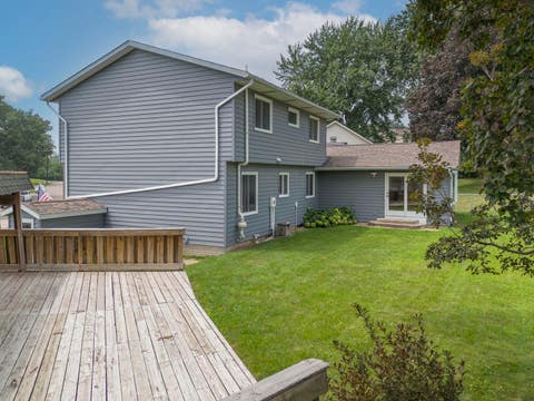 Tiny photo for 2604 E 34th Street Court, Davenport, IA 52807 (MLS # 12627160)