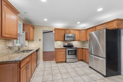 Tiny photo for 1005 Madiera Drive, Shorewood, IL 60404 (MLS # 12616851)