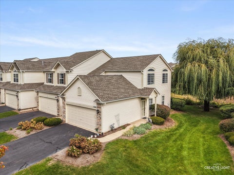 Photo of 2268 Summerlin Drive #2268, Aurora, IL 60503 (MLS # 12780167)