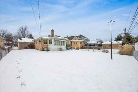 Tiny photo for 10031 S Homan Avenue, Evergreen Park, IL 60805 (MLS # 12554935)