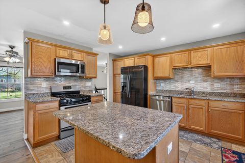 Tiny photo for 1461 Hillcrest Avenue, Hanover Park, IL 60133 (MLS # 12625353)