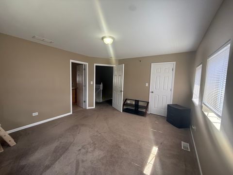 Tiny photo for 183 N EAST RIVER Road #C1, Des Plaines, IL 60016 (MLS # 12516966)