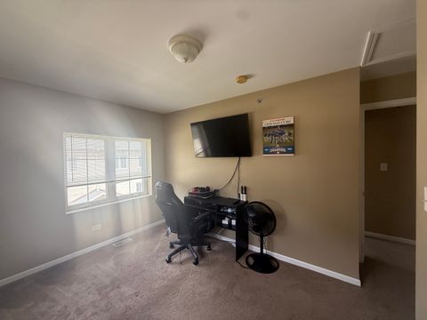 Tiny photo for 183 N EAST RIVER Road #C1, Des Plaines, IL 60016 (MLS # 12516966)
