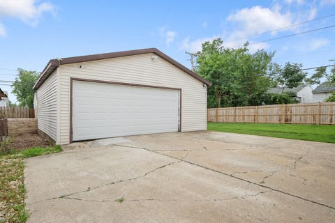Tiny photo for 401 Kenyon Avenue, Romeoville, IL 60446 (MLS # 12687414)