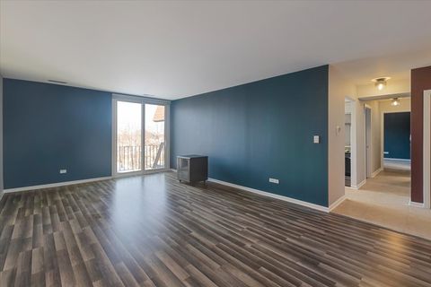 Tiny photo for 7710 Dempster St #404, Morton Grove, IL 60053 (MLS # 12547308)