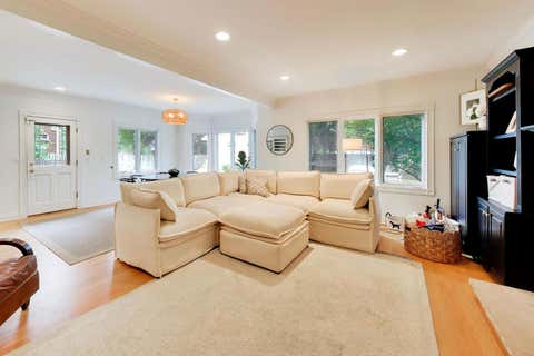 Tiny photo for 435 Malden Avenue, La Grange Park, IL 60526 (MLS # 12716221)