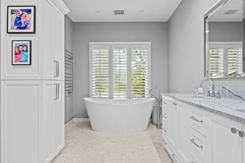 Tiny photo for 1225 Sir William Lane, Lake Forest, IL 60045 (MLS # 12486249)