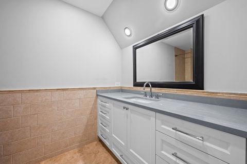 Tiny photo for 1225 Sir William Lane, Lake Forest, IL 60045 (MLS # 12486249)