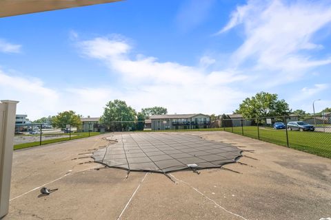 5880 Rembrandt Court C Hanover Park IL 60133