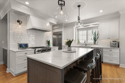 Tiny photo for 626 S BODIN Street, Hinsdale, IL 60521 (MLS # 12481852)