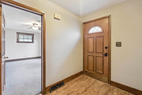 Tiny photo for 1757 W 17th Street, Davenport, IA 52804 (MLS # 100000619)