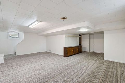 Tiny photo for 1757 W 17th Street, Davenport, IA 52804 (MLS # 100000619)