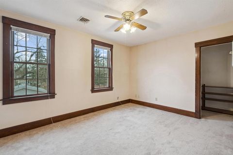 Tiny photo for 1757 W 17th Street, Davenport, IA 52804 (MLS # 100000619)