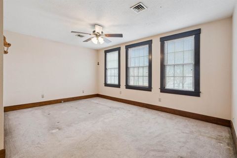 Tiny photo for 1757 W 17th Street, Davenport, IA 52804 (MLS # 100000619)