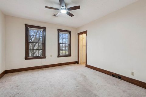 Tiny photo for 1757 W 17th Street, Davenport, IA 52804 (MLS # 100000619)