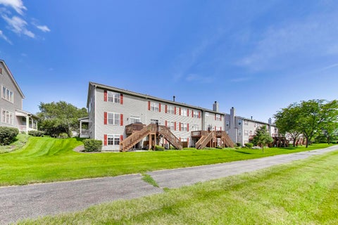 Tiny photo for 3024 Langston Circle, St. Charles, IL 60175 (MLS # 12713669)