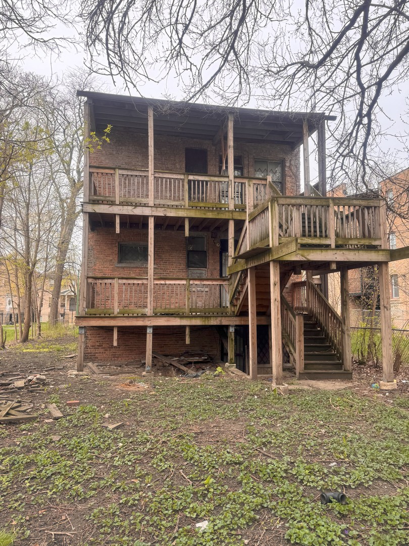 7431 S Kimbark Avenue