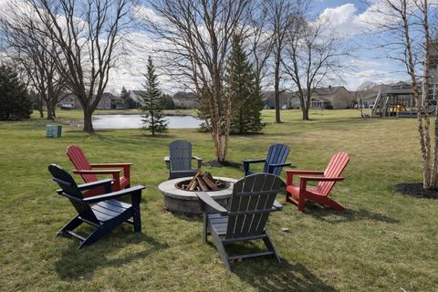 Tiny photo for 1138 Ridgewood Circle, Lake In The Hills, IL 60156 (MLS # 12607690)