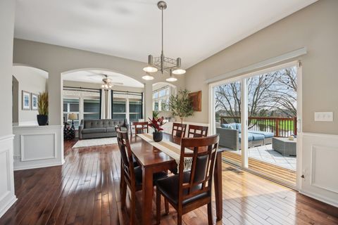 Tiny photo for 1138 Ridgewood Circle, Lake In The Hills, IL 60156 (MLS # 12607690)