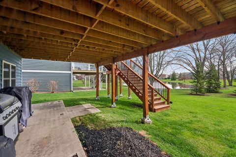 Tiny photo for 1138 Ridgewood Circle, Lake In The Hills, IL 60156 (MLS # 12607690)
