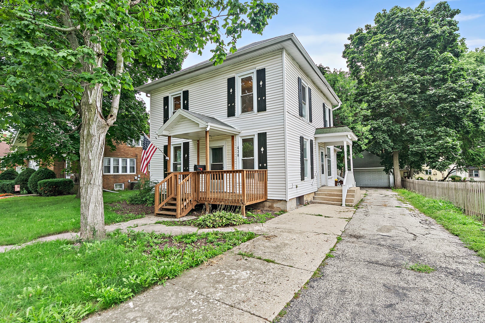 436 W Washington Street